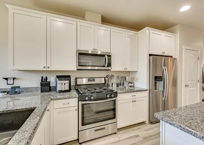Family-friendly Near Hiking Trails! Holiday home *